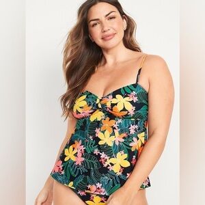 NWT! Tropical Knotted A-Line Tankini Swim Top - Size Medium 💎